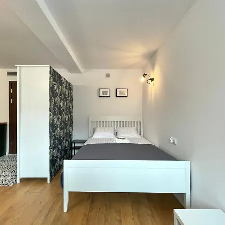 Apartament Przystanek Torun Exterior photo