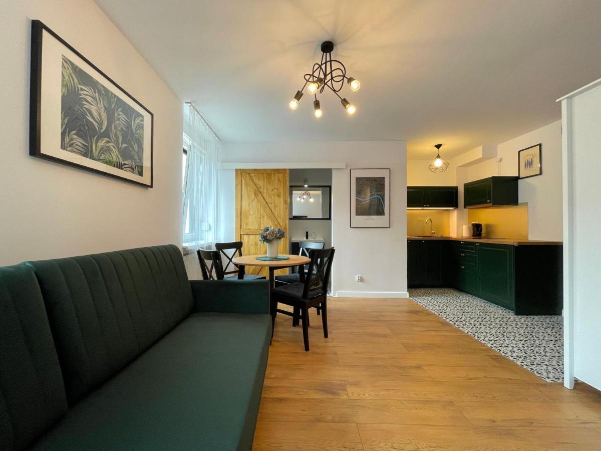 Przystanek Apartment *